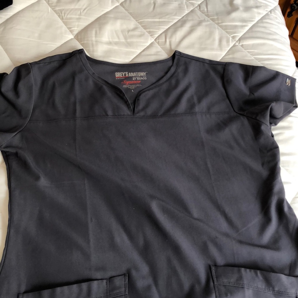Greys anatomy scrub top